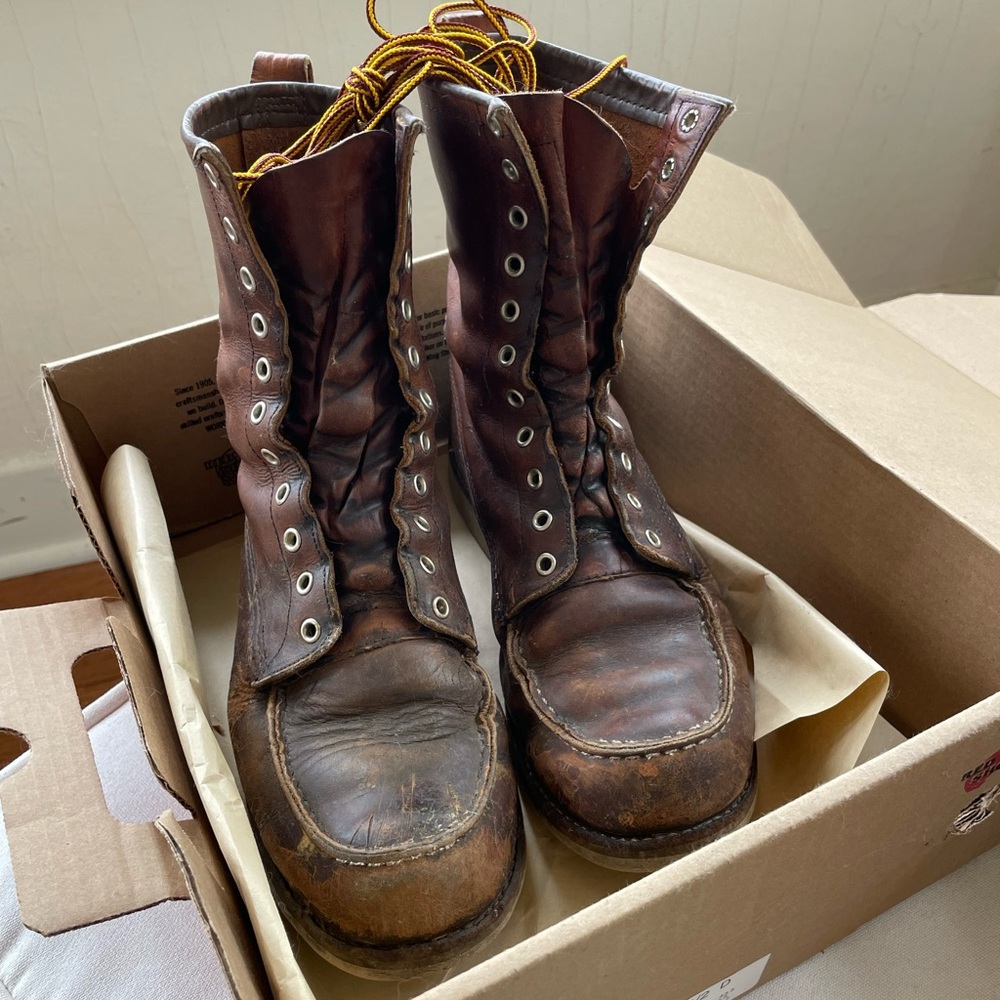 Red Wing Shoes Men's Distressed Brown Leather Boots